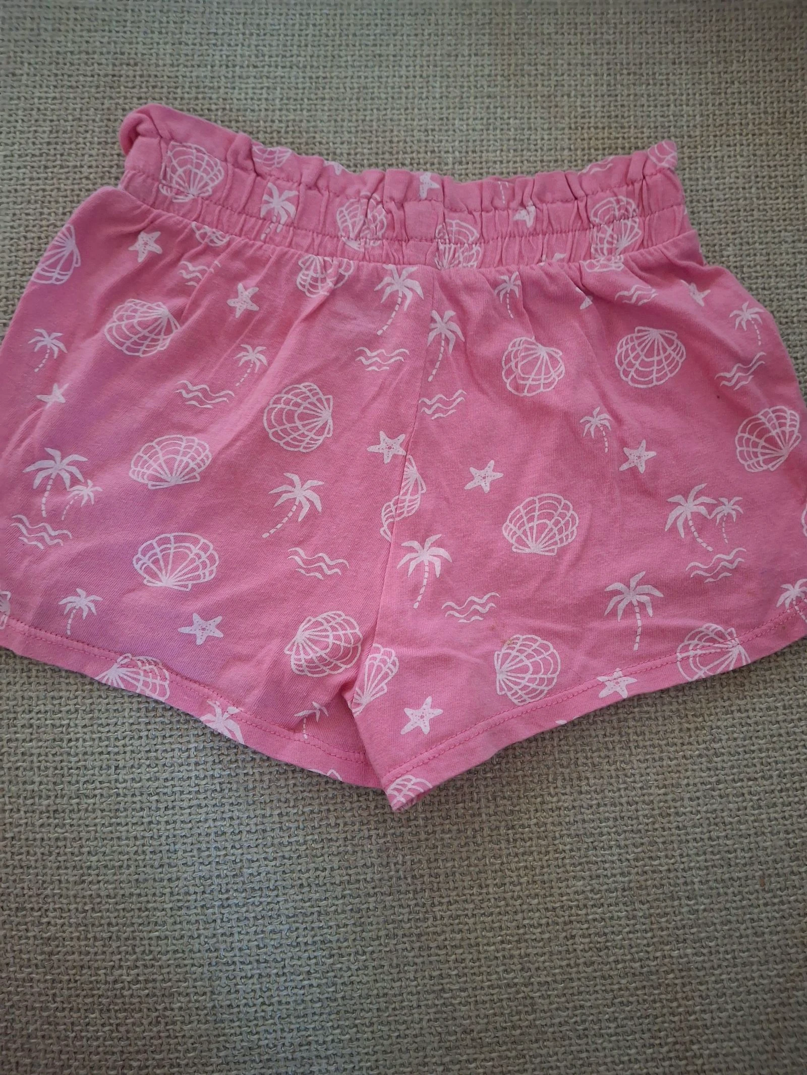 Roze zomeroutfit T-shirt en shorts met zeemotieven maat 4 jaar Kiabi – photo 6